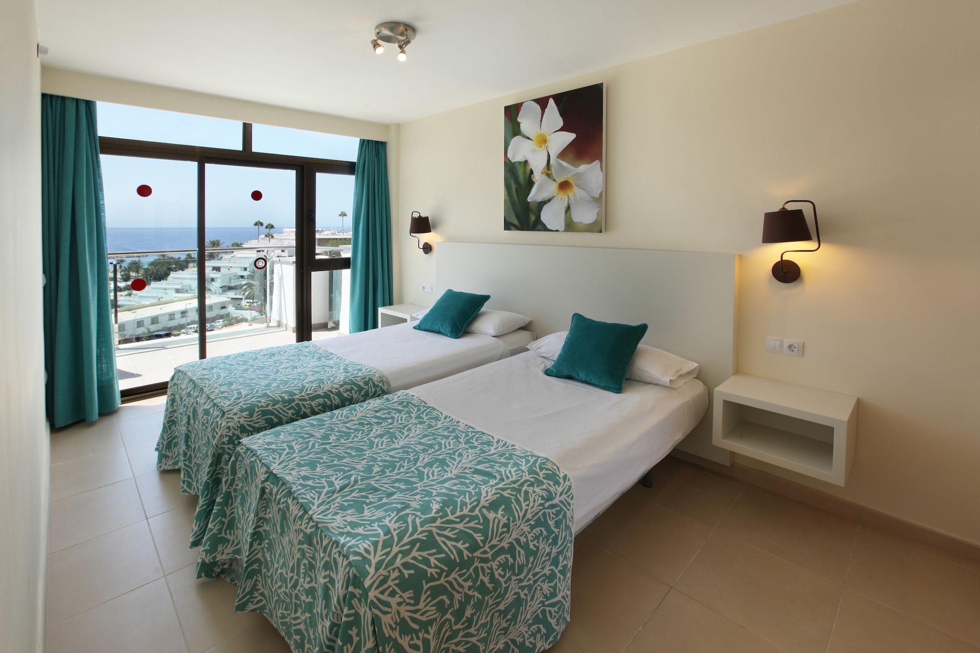 Grupotel Revoli Puerto Rico  Exteriér fotografie